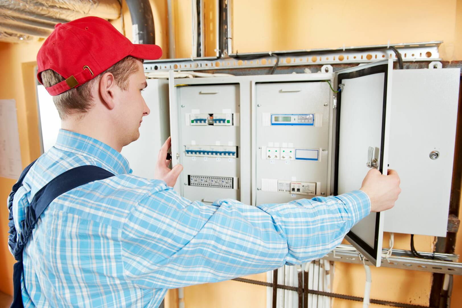 Aquest Electrical